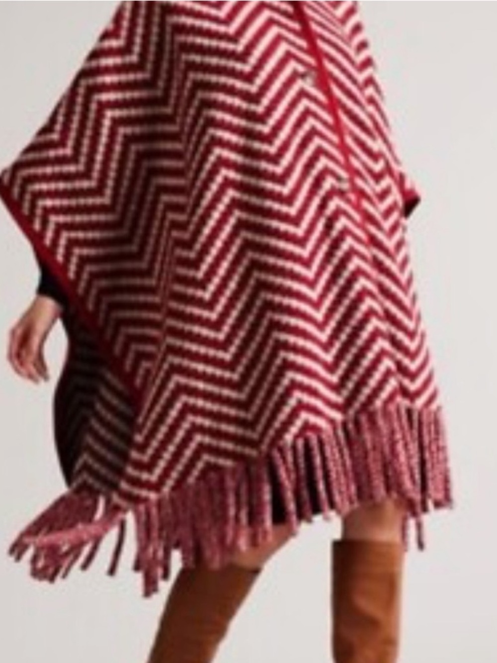 TED BAKER CHEVRON WOOL OVERSIZED CHUNKY PONCHO